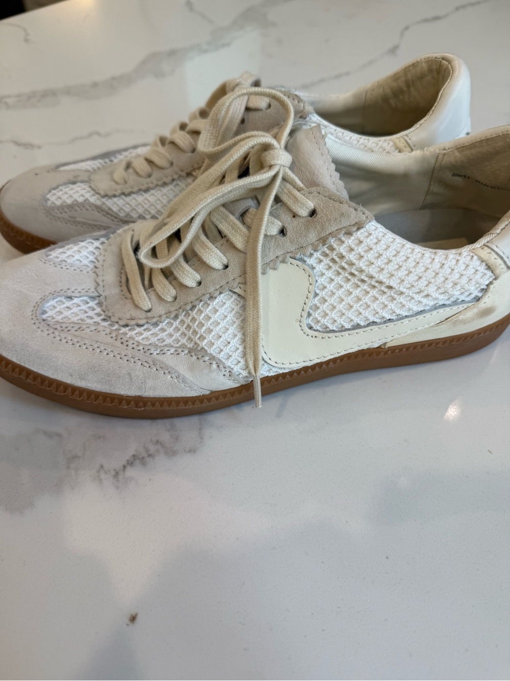 Women's Low-Profile Casual Sneakers in Cream and Gum